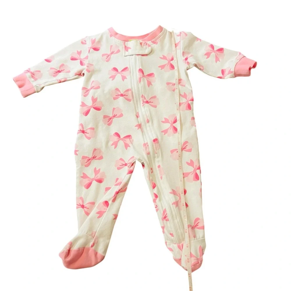Classic Whimsy Pink Bow Print Footed One-Piece Size 6 Months